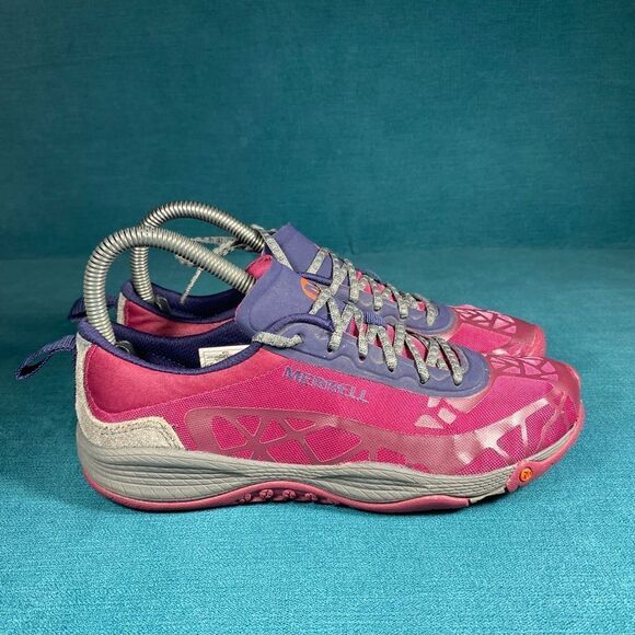 Size 6 - Women’s Merrell Pink Running mesh shoes - Picture 3 of 8